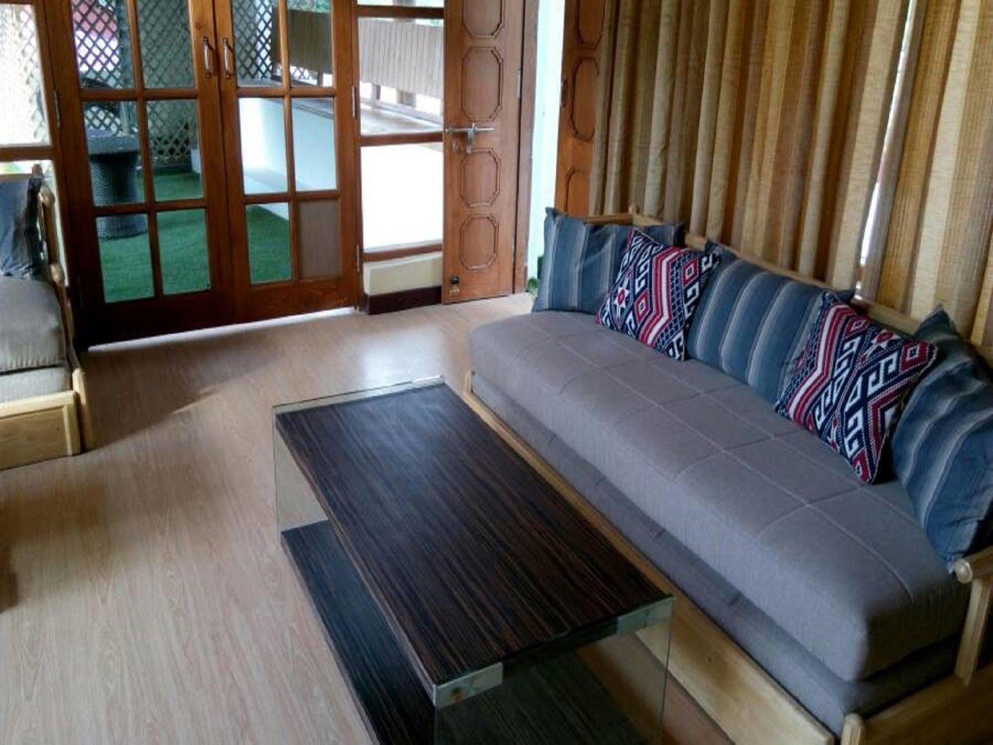 Bravia Hotel Manali Inn Exterior photo