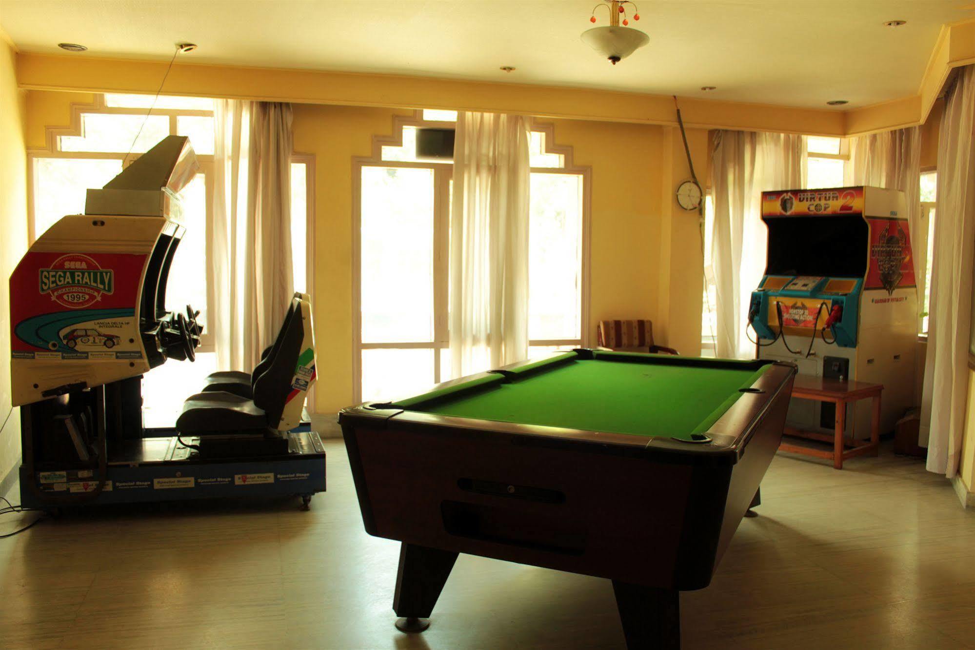 Bravia Hotel Manali Inn Exterior photo