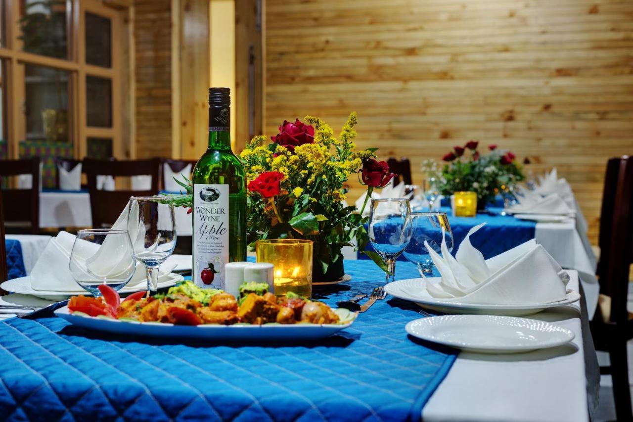 Bravia Hotel Manali Inn Exterior photo